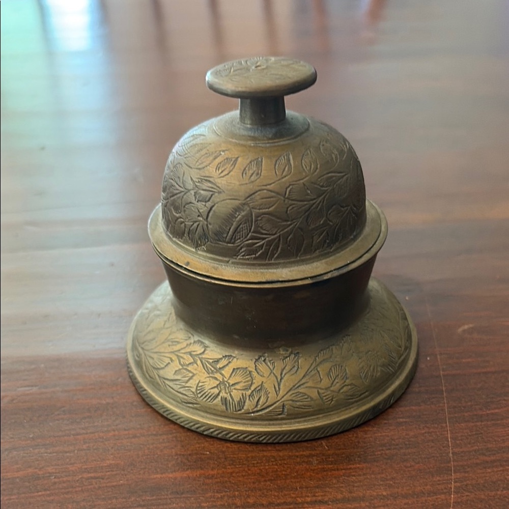 Brass Flower-Engraved claw Desk Bell